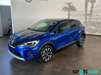 Usata Renault Captur Evolution 101 CV (74 kW) 2024 Blu/azzurro SUV