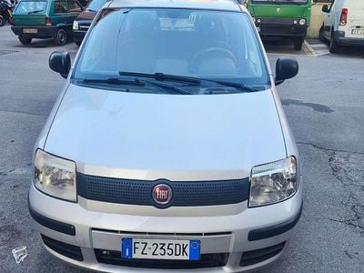 Usata Fiat Panda Dynamic 69 CV (50 kW) 2012 Argento Utilitaria