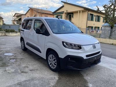 Usata Fiat Doblò 102 CV (75 kW) 2024 Bianco Monovolume