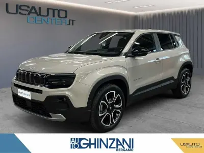 Begagnad Jeep Avenger Summit 100 HK (73 kW) 2025 Beige SUV