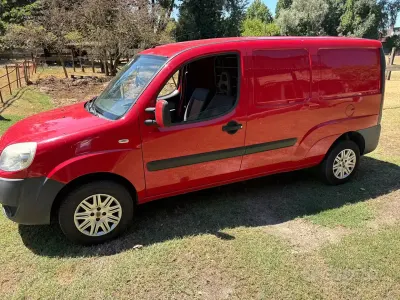 Usata Fiat Doblò 75 CV (55 kW) 2009 Rosso Monovolume