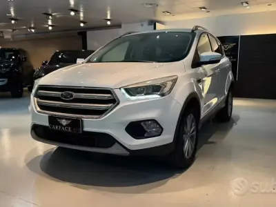 Usata Ford Kuga 150 CV (110 kW) 2017 Bianco SUV