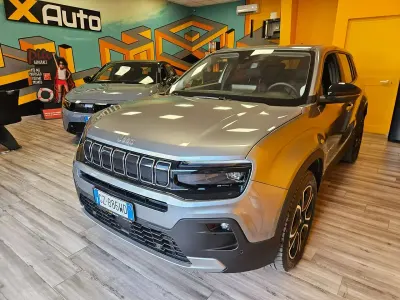 Usata Jeep Avenger Summit 101 CV (74 kW) 2025 Grigio SUV