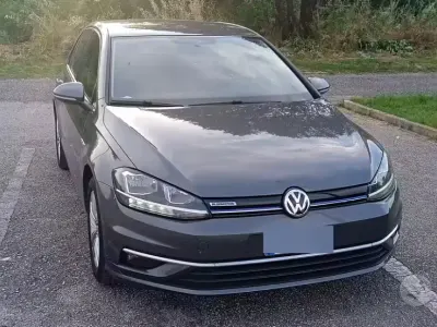 Usata VW Golf VII 110 CV (80 kW) 2018 Grigio Berlina