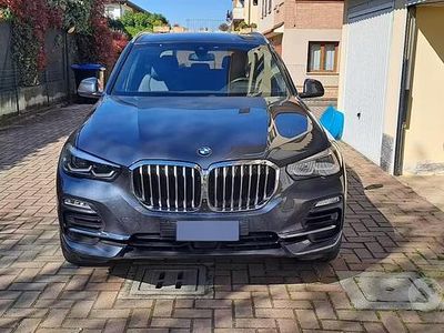 Begagnad BMW X5 231 HK (169 kW) 2020 Grå SUV