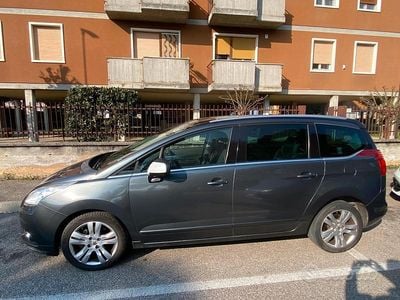 Usata Peugeot 5008 150 CV (110 kW) 2011 Grigio Monovolume
