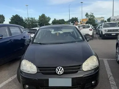 Usata VW Golf V 105 CV (77 kW) 2007 Nero Berlina