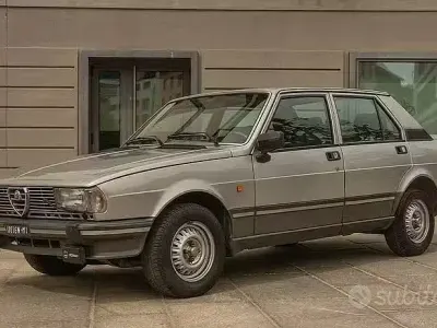 Usata Alfa Romeo Giulietta 1981 Grigio Berlina
