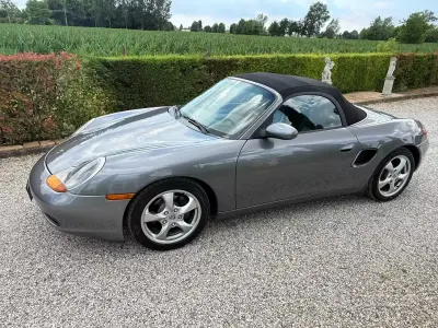 Usata Porsche Boxster 220 CV (161 kW) 2001 Grigio Cabrio