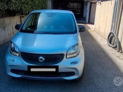 Usata Smart ForFour Passion 71 CV (52 kW) 2015 Grigio Utilitaria