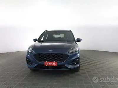 Usata Ford Kuga ST-Line 225 CV (165 kW) 2023 Chrome blu  metallizzato SUV