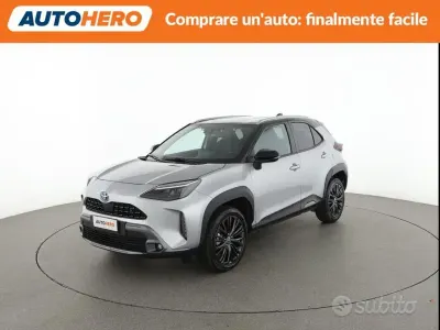 Usata Toyota Yaris Cross 92 CV (67 kW) 2022 Grigio SUV