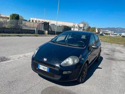 Usata Fiat Punto Young 77 CV (56 kW) 2015 Nero Utilitaria