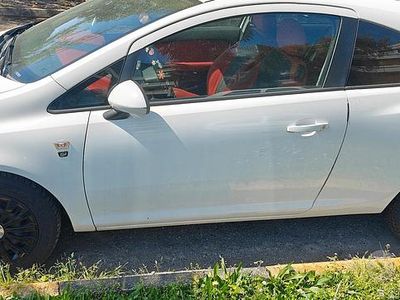 Usata Opel Corsa 150 CV (110 kW) 2010 Bianco Utilitaria