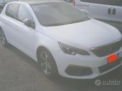 Usata Peugeot 308 GT-line 120 CV (88 kW) 2016 Bianco Berlina