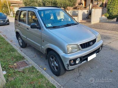 Usata Daihatsu Terios 85 CV (62 kW) 2002 Grigio SUV