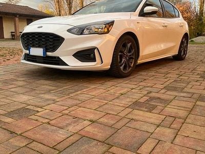 Usata Ford Focus 125 CV (91 kW) 2019 Bianco Berlina