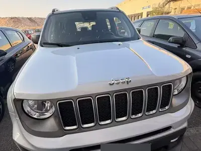 Usata Jeep Renegade 120 CV (88 kW) 2018 Grigio SUV