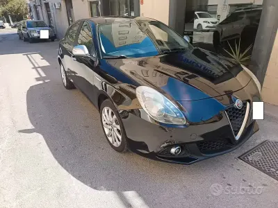 Usata Alfa Romeo Giulietta 120 CV (88 kW) 2018 Nero Utilitaria