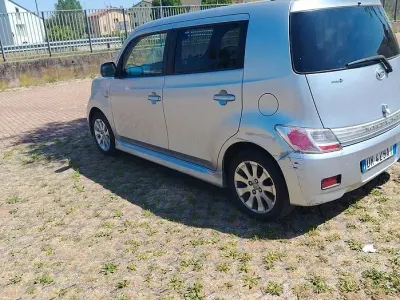 Usata Daihatsu Materia 91 CV (66 kW) 2008 Grigio Monovolume