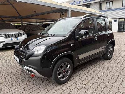 Begagnad Fiat Panda Cross Cross 95 HK (69 kW) 2016 Svart Halvkombi