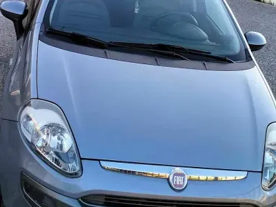 Usata Fiat Grande Punto 69 CV (50 kW) 2011 Grigio Utilitaria