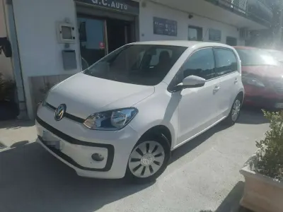 Usata VW up! move up! 60 CV (44 kW) 2016 Bianco Utilitaria