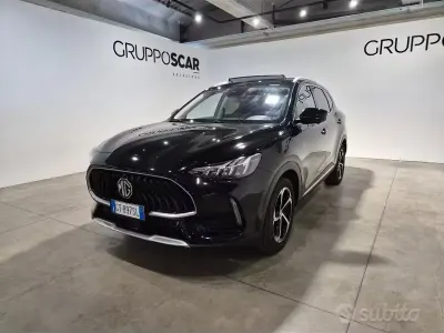 Usata MG HS Luxury 170 CV (125 kW) 2024 Nero SUV