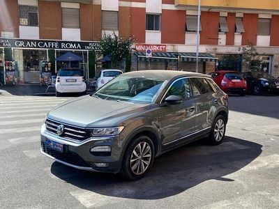 Usata VW T-Roc Advance 150 CV (110 kW) 2019 Grigio(met.) SUV