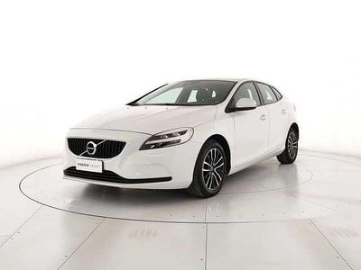 Gebraucht Volvo V40 Business Edition 120 PS (88 kW) 2019 Weiß Limousine