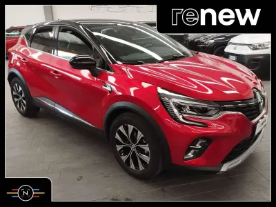 Usata Renault Captur Intens 101 CV (74 kW) 2023 Rosso passion/tetto nero SUV