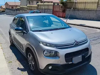 Gebraucht Citroën C3 PureTech 82 PS (60 kW) 2018 Grau Kleinwagen