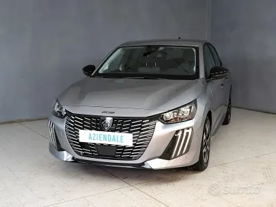 Usata Peugeot 208 Allure 101 CV (74 kW) 2025 Grigio Utilitaria