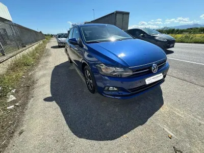 Usata VW Polo Comfortline 80 CV (58 kW) 2020 Blu/azzurro Utilitaria