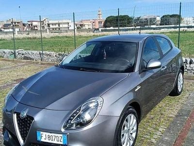 Usata Alfa Romeo Giulietta Super 120 CV (88 kW) 2017 Grigio Utilitaria
