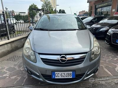 Usata Opel Corsa Edition 80 CV (58 kW) 2010 Grigio Utilitaria