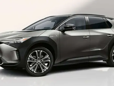 Nuova Toyota bZ4X 80 kW (109 CV) 2025 Argento SUV