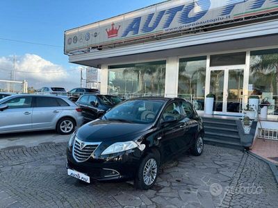 usata Lancia Ypsilon 0.9 TwinAir 85 CV 5 porte Metano Ec