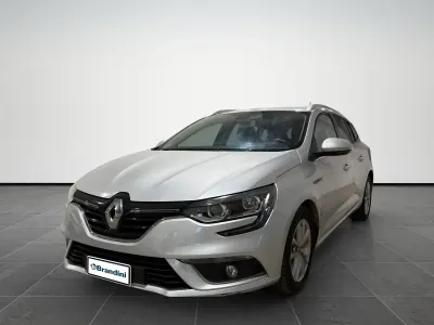 Usata Renault Mégane GrandTour Business 110 CV (80 kW) 2018 Grigio chiaro Station wagon