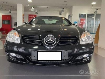 Usata Mercedes SLK200 163 CV (119 kW) 2005 Nero pastello Cabrio