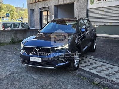 Usata Volvo XC40 Momentum 150 CV (110 kW) 2020 Blu SUV