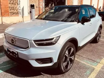 Usata Volvo XC40 Plus 300 kW (408 CV) 2021 Bianco SUV