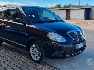 usata Lancia Ypsilon 1.2 Oro Bianco GPL