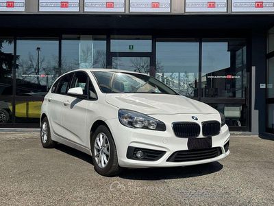 Usata BMW 218 Active Tourer Advantage 136 CV (100 kW) 2016 Bianco Monovolume