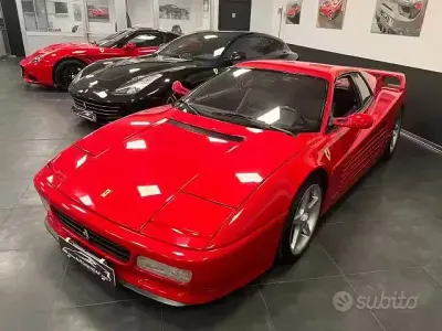 Begagnad Ferrari Testarossa 428 HK (314 kW) 1993 Röd Sportkupé