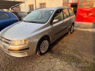 Usata Fiat Stilo Dynamic 120 CV (88 kW) 2006 Grigio Station wagon