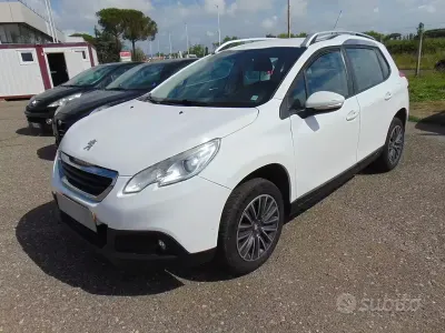 Usata Peugeot 2008 82 CV (60 kW) 2017 Bianco SUV