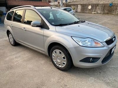 Begagnad Ford Focus 115 HK (84 kW) 2011 Grå Kombi