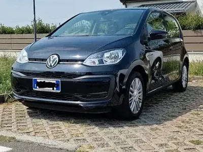 Usata VW up! 68 CV (50 kW) 2021 Marrone Utilitaria