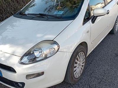 Usata Fiat Punto 75 CV (55 kW) 2012 Utilitaria